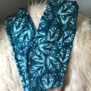 Lularoe wolves leggings OS